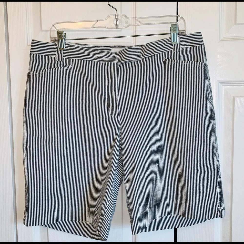 Lizgolf Audra Seersucker Golf Shorts 16